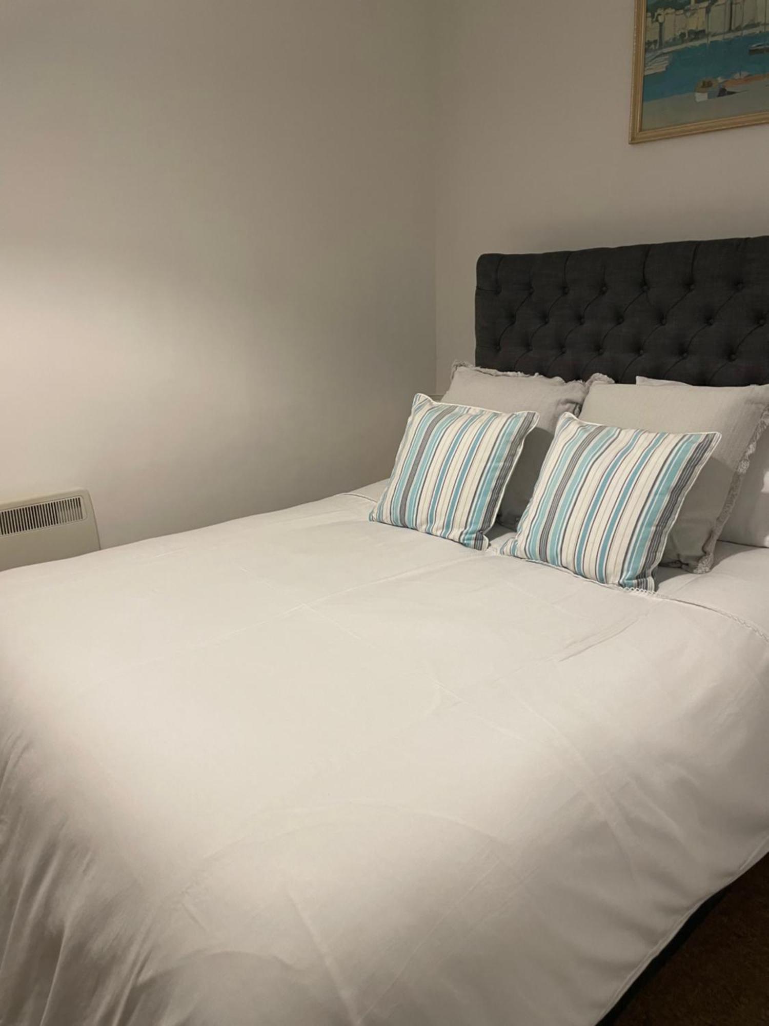 Cute 1 Bed Apartment 2 Mins From The Sea - Sleeps 4, Flat 8 The Gables, Church Street, Lyme Regis Buitenkant foto