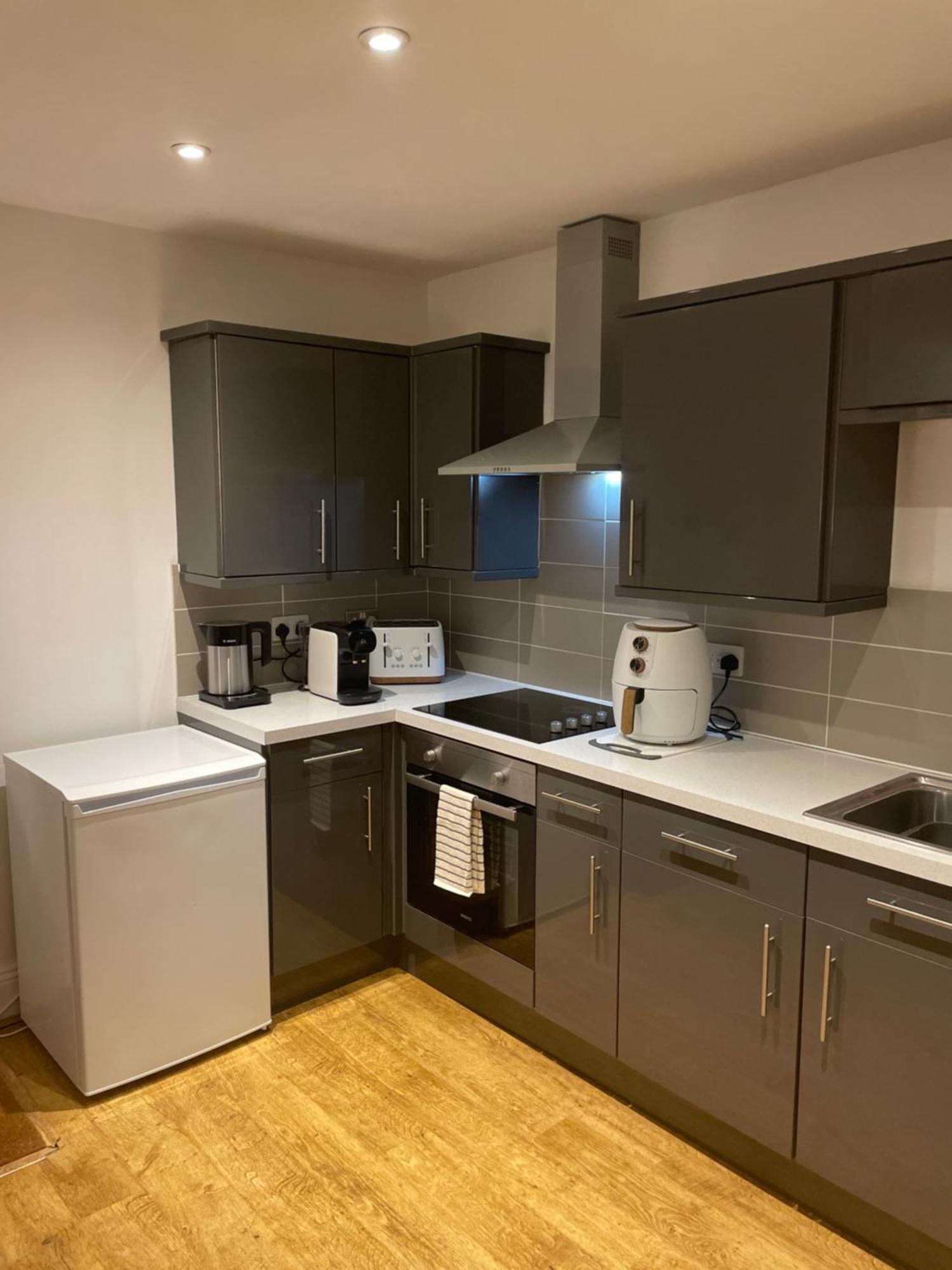 Cute 1 Bed Apartment 2 Mins From The Sea - Sleeps 4, Flat 8 The Gables, Church Street, Lyme Regis Buitenkant foto